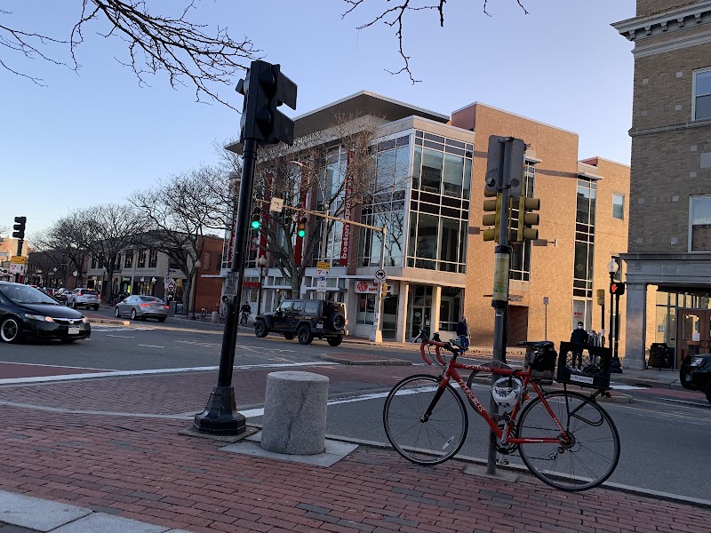 Davis Square, Boston