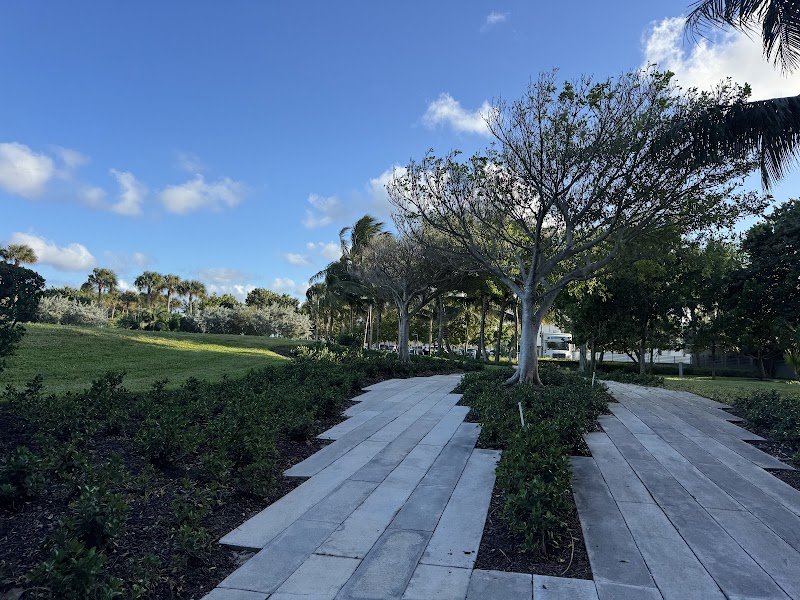Altos del Mar Park, Miami
