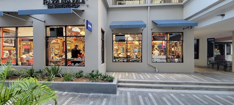 Mary Brickell Village, Miami