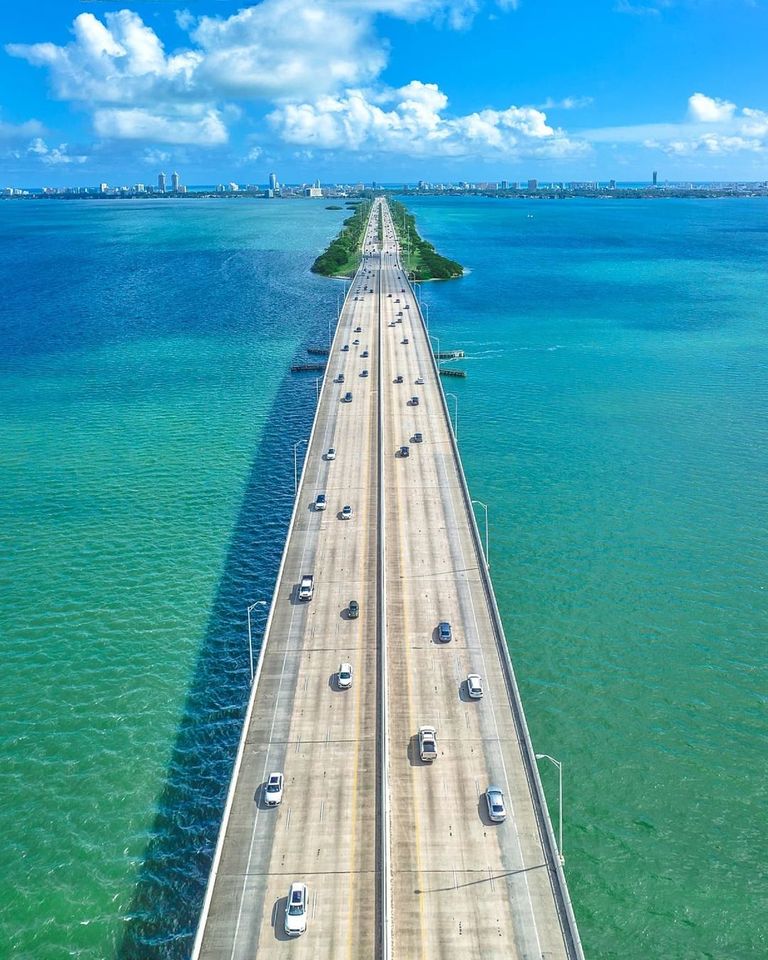 Julia Tuttle Causeway, Miami