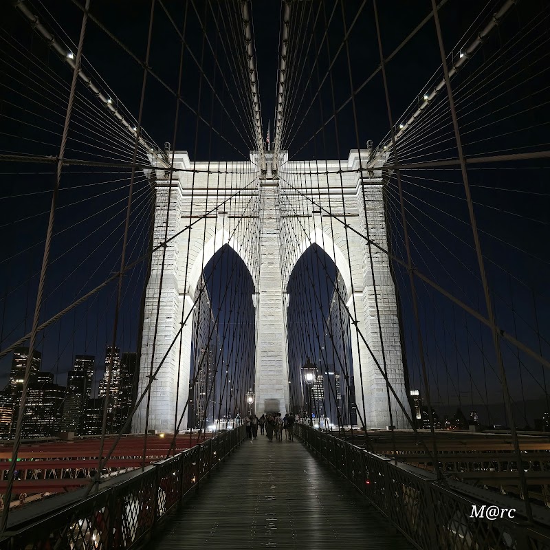 Brooklyn Bridge, New York