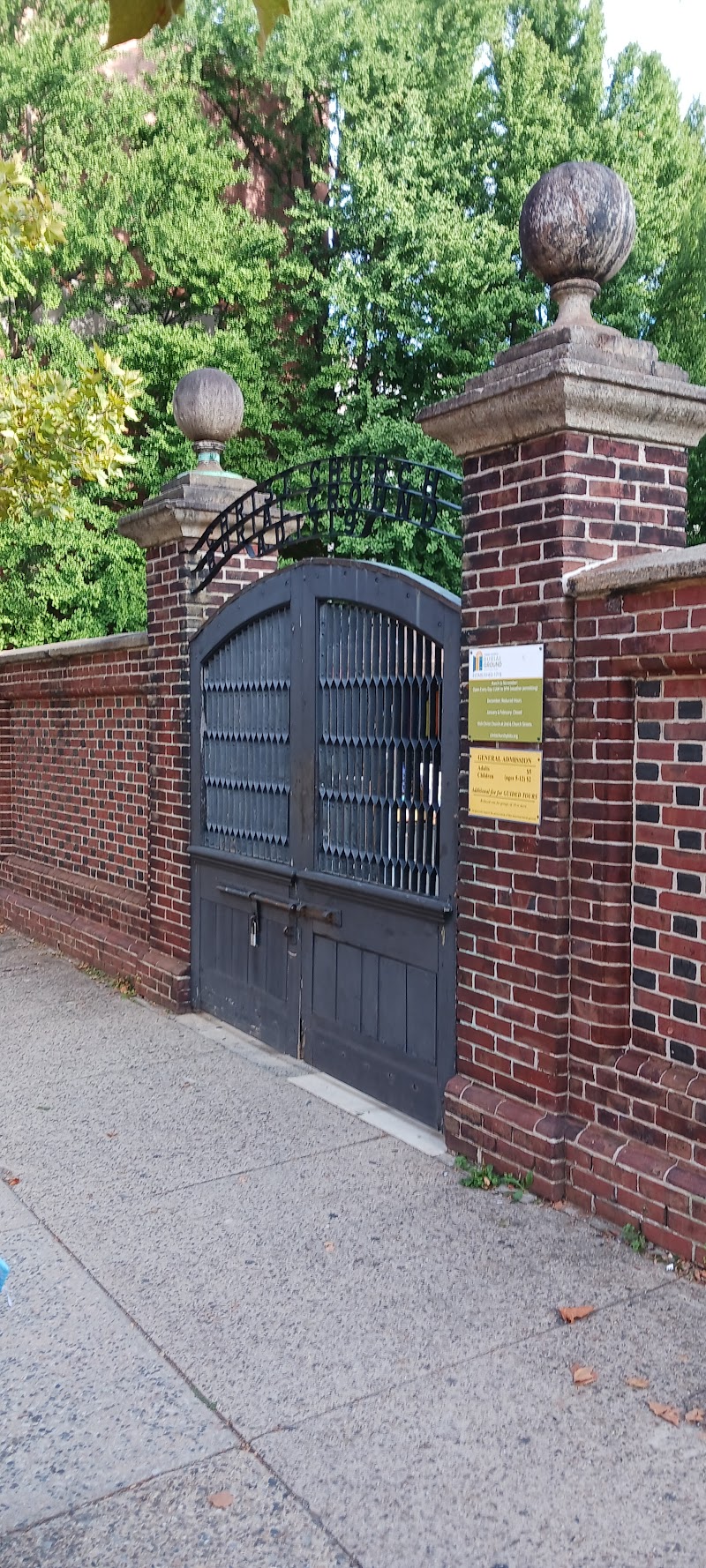 Christ Church Burial Ground, Philadelphia